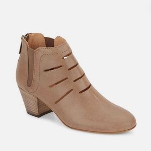 Aquatalia Marvin K Freida Beige Ankle Booties